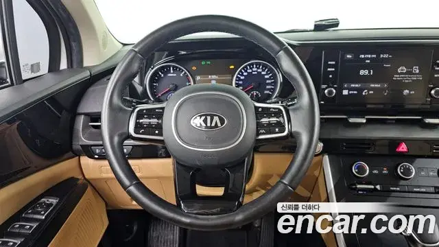 Kia Carnival 2020 — Photo 13/20