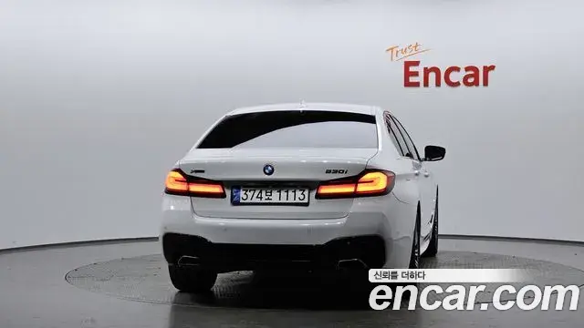 BMW 5 Series 2018 — ფოტო 4/20