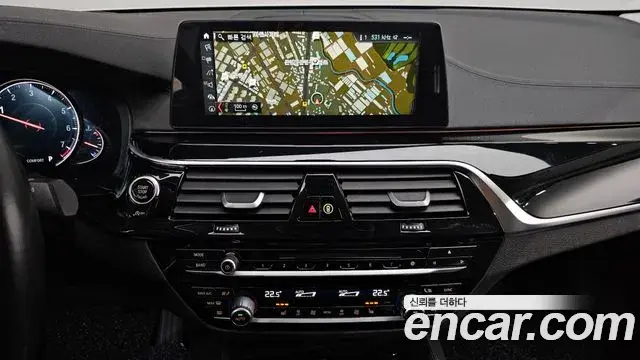 BMW 5 Series 2018 — ფოტო 5/20