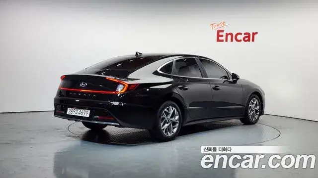 Hyundai Sonata Hybrid 2021 — ფოტო 12/20