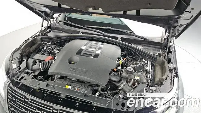 Land Rover Range Rover Velar 2024 — ფოტო 13/20