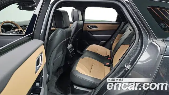 Land Rover Range Rover Velar 2024 — ფოტო 2/20