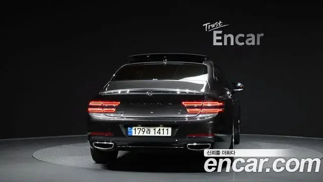 Genesis G80 2022 — Photo 10/20