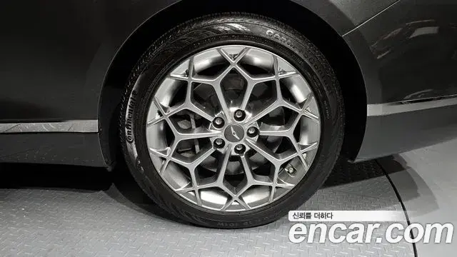 Genesis G80 2022 — Photo 1/20