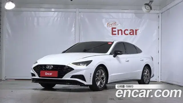 Hyundai Sonata Hybrid 2021 — ფოტო 11/20