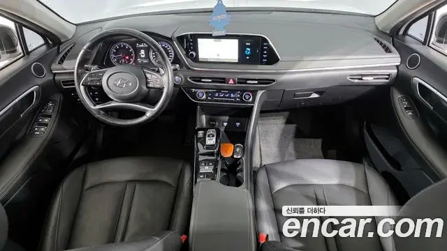 Hyundai Sonata Hybrid 2021 — ფოტო 13/20