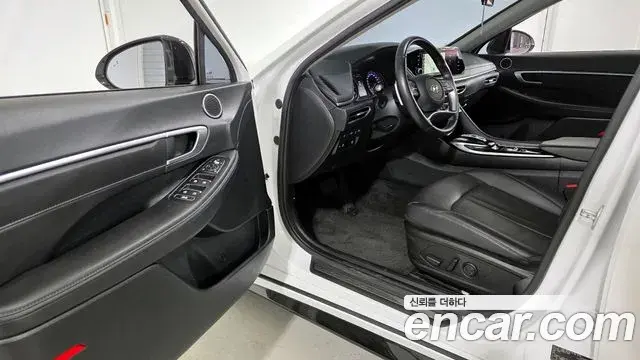 Hyundai Sonata Hybrid 2021 — ფოტო 20/20