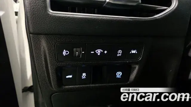 Hyundai Sonata Hybrid 2021 — ფოტო 2/20