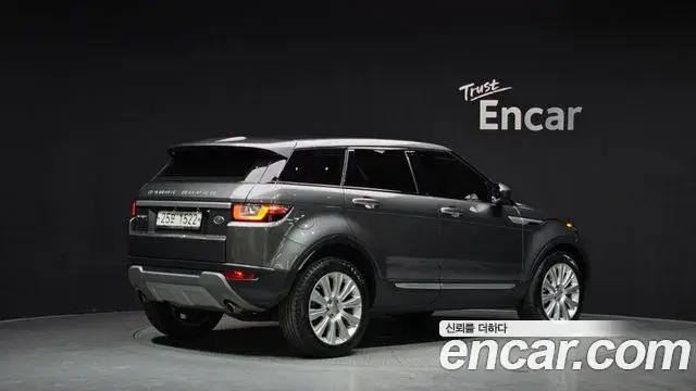 Land Rover Range Rover Evoque 2018 — Photo 4/20