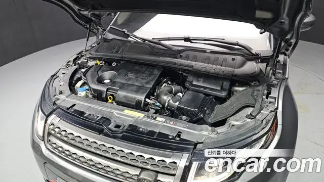 Land Rover Range Rover Evoque 2018 — Photo 10/20