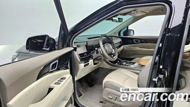Kia Carnival 2024 — Photo 17/20