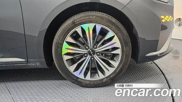 Kia K8 2024 — Photo 6/20