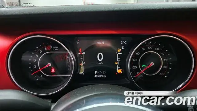 Jeep Wrangler 2021 — Şəkil 10/20