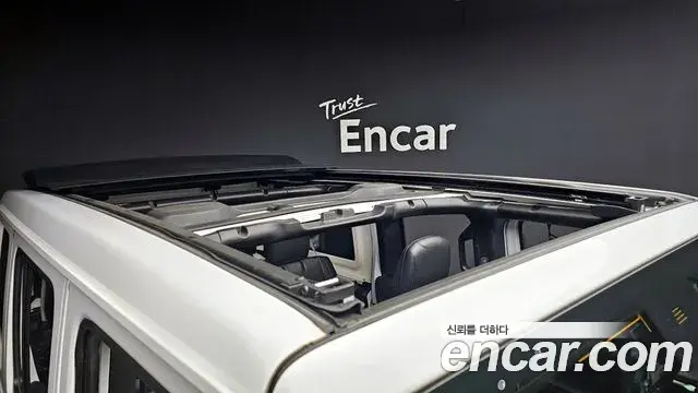 Jeep Wrangler 2021 — Şəkil 19/20