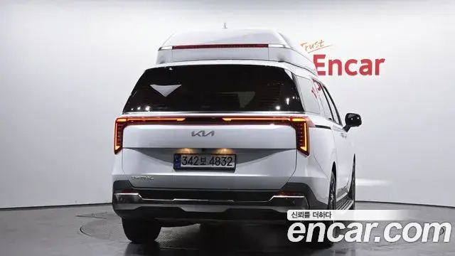 Kia Carnival 2024 — Фото 4/20