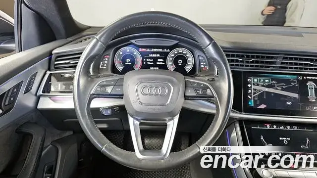 Audi Q8 2020 — Şəkil 3/20