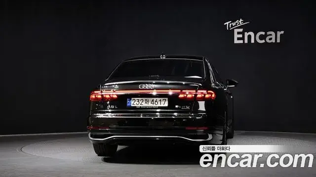 Audi A8 2023 — Şəkil 7/20
