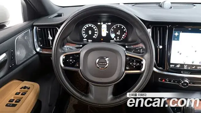 Volvo V60 Cross Country 2020 — Şəkil 4/20