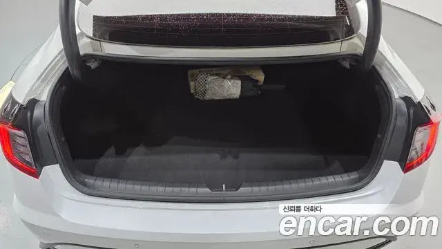 Hyundai Sonata Hybrid 2020 — Photo 20/20