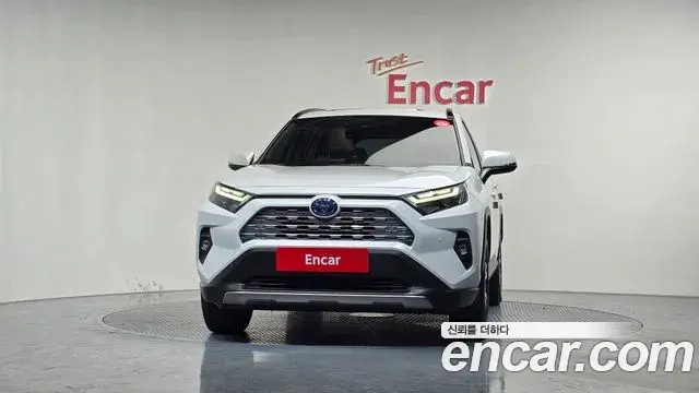Toyota RAV4 2024 — Photo 13/20