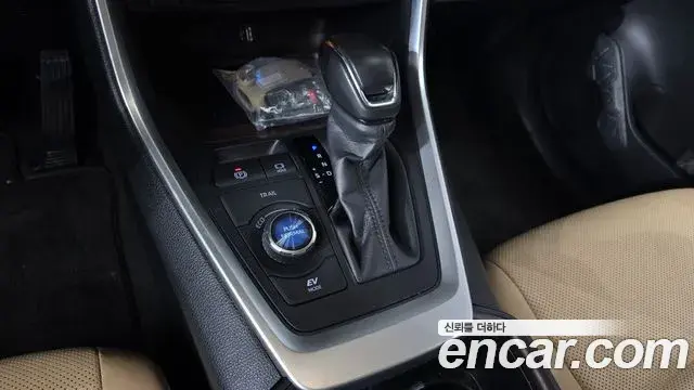 Toyota RAV4 2024 — Photo 18/20