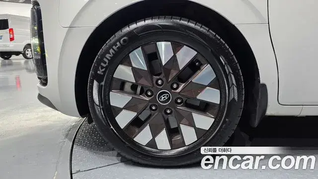 Hyundai Staria 2021 — Şəkil 11/20