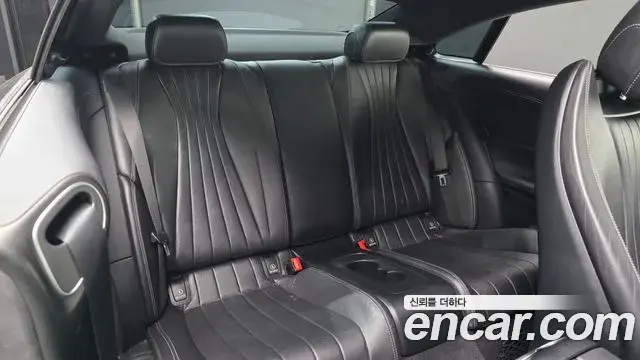 Mercedes-Benz E-Class 2019 — ფოტო 5/20