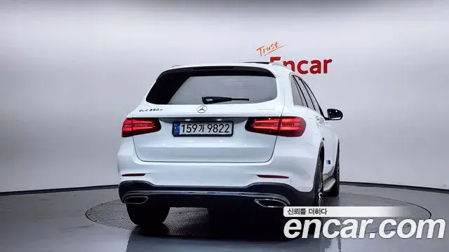Mercedes-Benz GLC-Class 2018 — Photo 20/20
