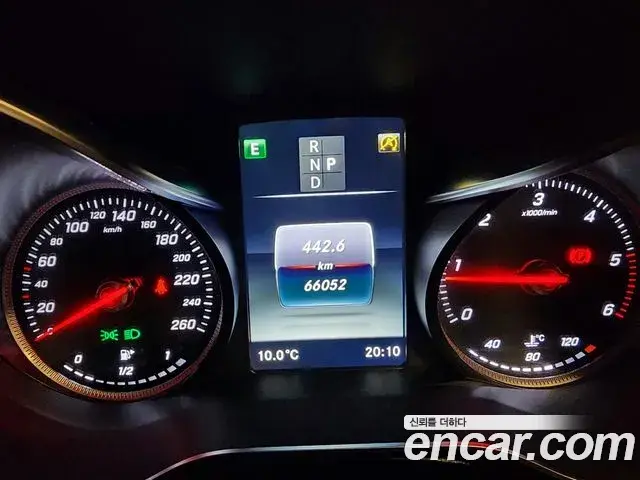 Mercedes-Benz GLC-Class 2018 — Photo 2/20