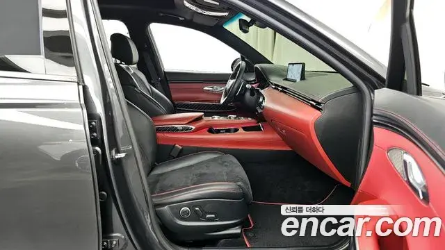Genesis GV70 2021 — Şəkil 17/32