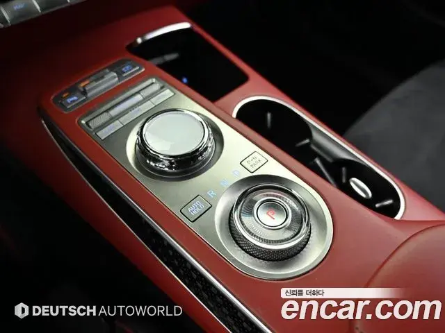 Genesis GV70 2021 — Şəkil 19/32