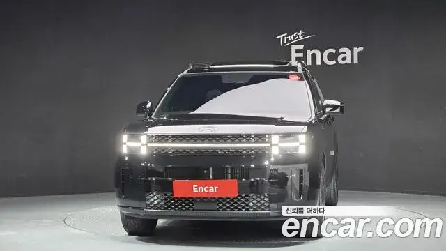 Hyundai Santa Fe 2023 — ფოტო 1/20