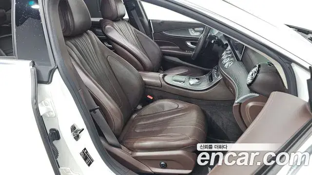 Mercedes-Benz CLS-Class 2020 — Фото 10/20