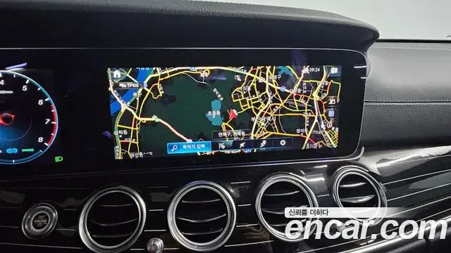 Mercedes-Benz E-Class 2023 — Şəkil 5/20
