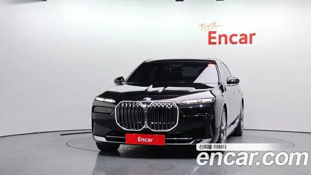 BMW 7 Series 2023 — Şəkil 13/20