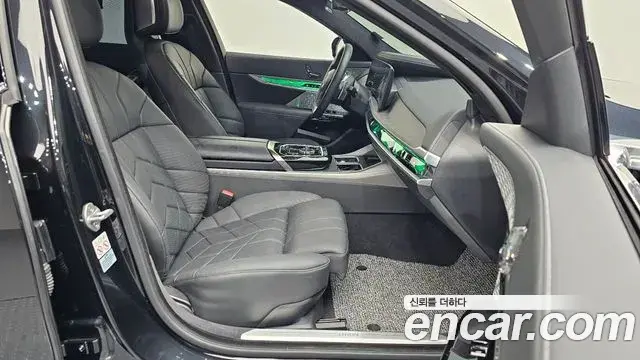 BMW 7 Series 2023 — Şəkil 9/20