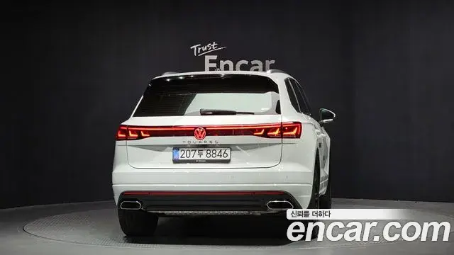 Volkswagen Touareg 2025 — Photo 8/20