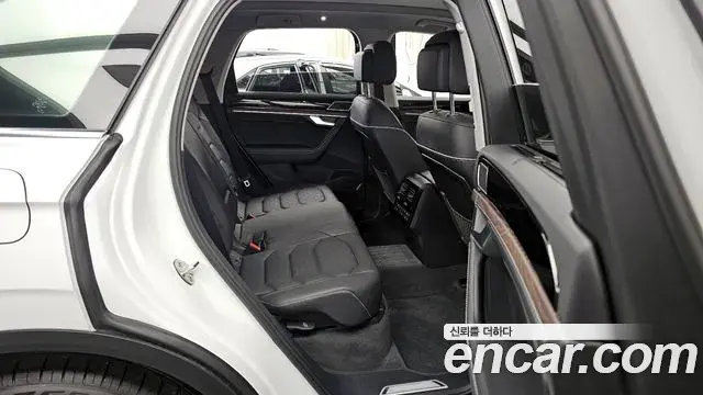 Volkswagen Touareg 2025 — Photo 17/20