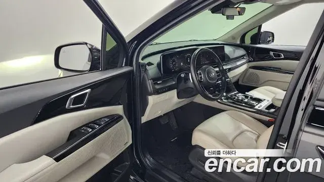 Kia Carnival 2021 — Photo 10/20