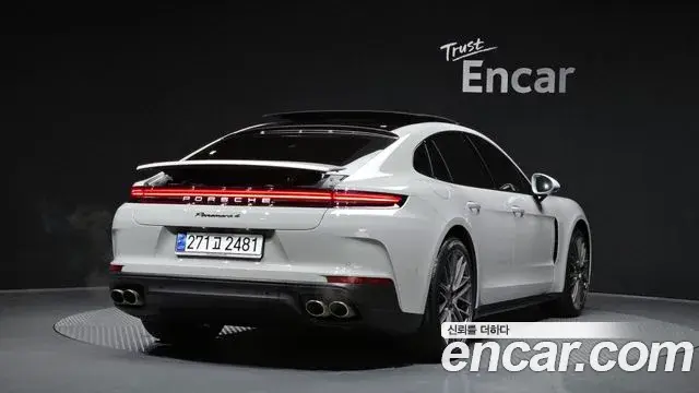 Porsche Panamera 2025 — ფოტო 1/20