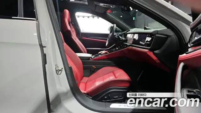Porsche Panamera 2025 — ფოტო 5/20