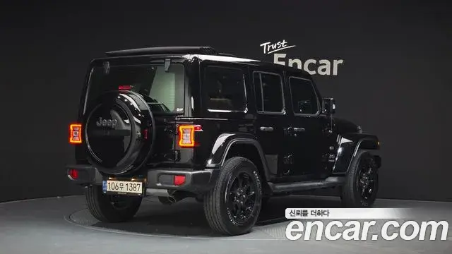 Jeep Wrangler 2022 — Фото 2/20