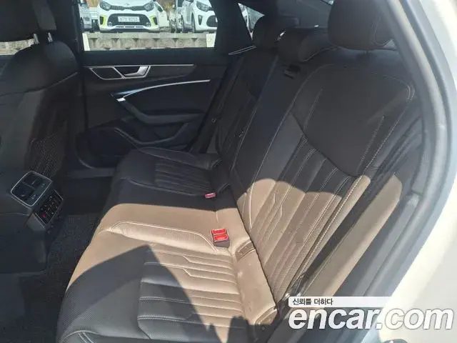 Audi A6 2022 — Photo 18/20