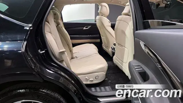 Genesis GV80 2022 — ფოტო 17/20
