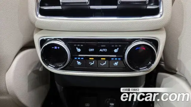 Genesis GV80 2022 — ფოტო 13/20