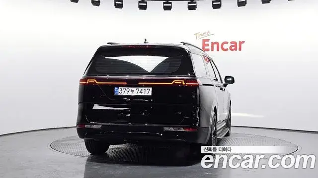 Kia Carnival 2021 — Photo 2/20