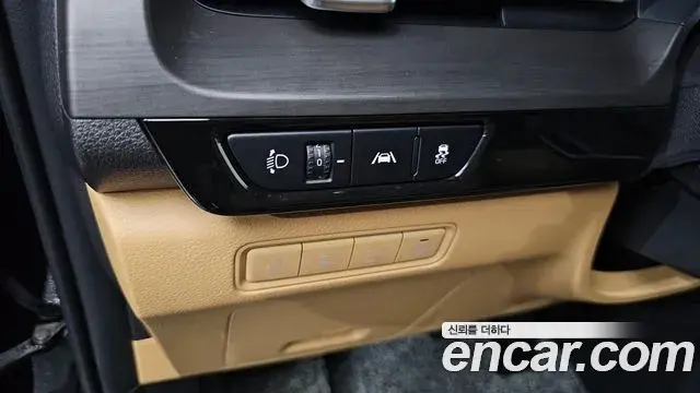 Kia Carnival 2021 — Photo 10/20