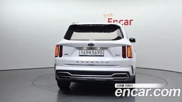 Kia Sorento 2020 — Photo 2/20