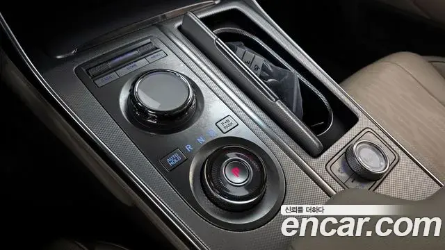 Genesis GV80 2023 — ფოტო 7/20