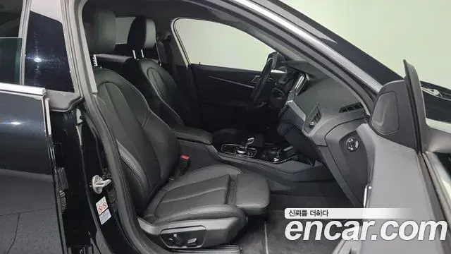 BMW 2 Series Gran Coupe 2024 — Photo 17/20